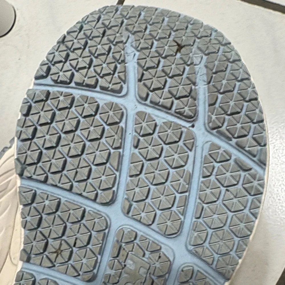 HOKA W Bondi SR size 6 cream/beige color- Non-Slip - Picture 5 of 8